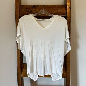 Lululemon tee shirt
